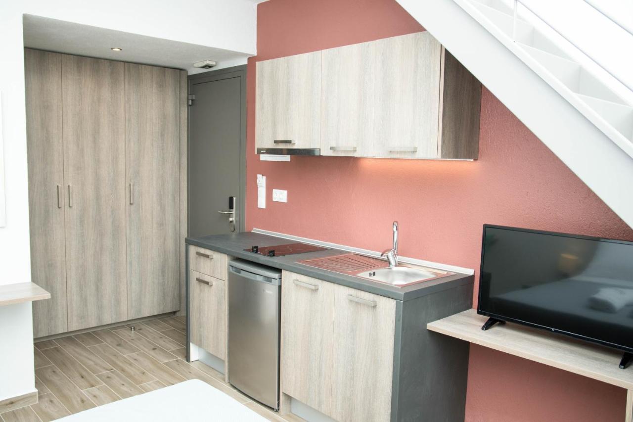 Aelia Luxury Apartments Nikiti  Exteriör bild