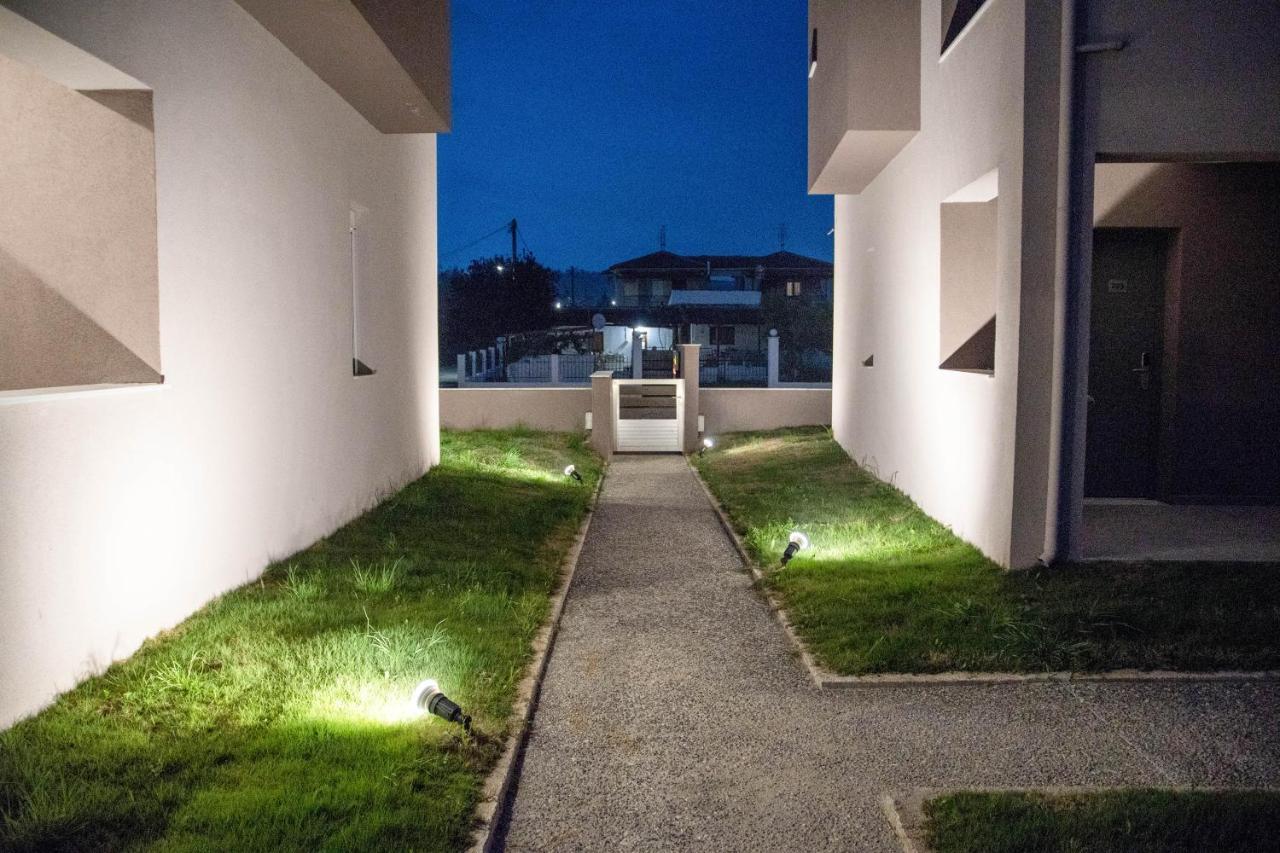 Aelia Luxury Apartments Nikiti  Exteriör bild