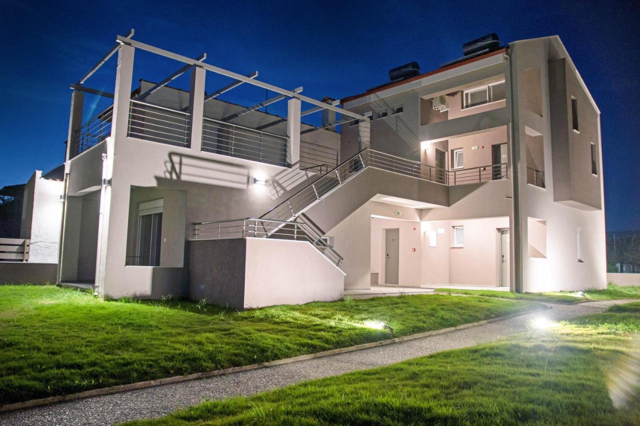 Aelia Luxury Apartments Nikiti  Exteriör bild